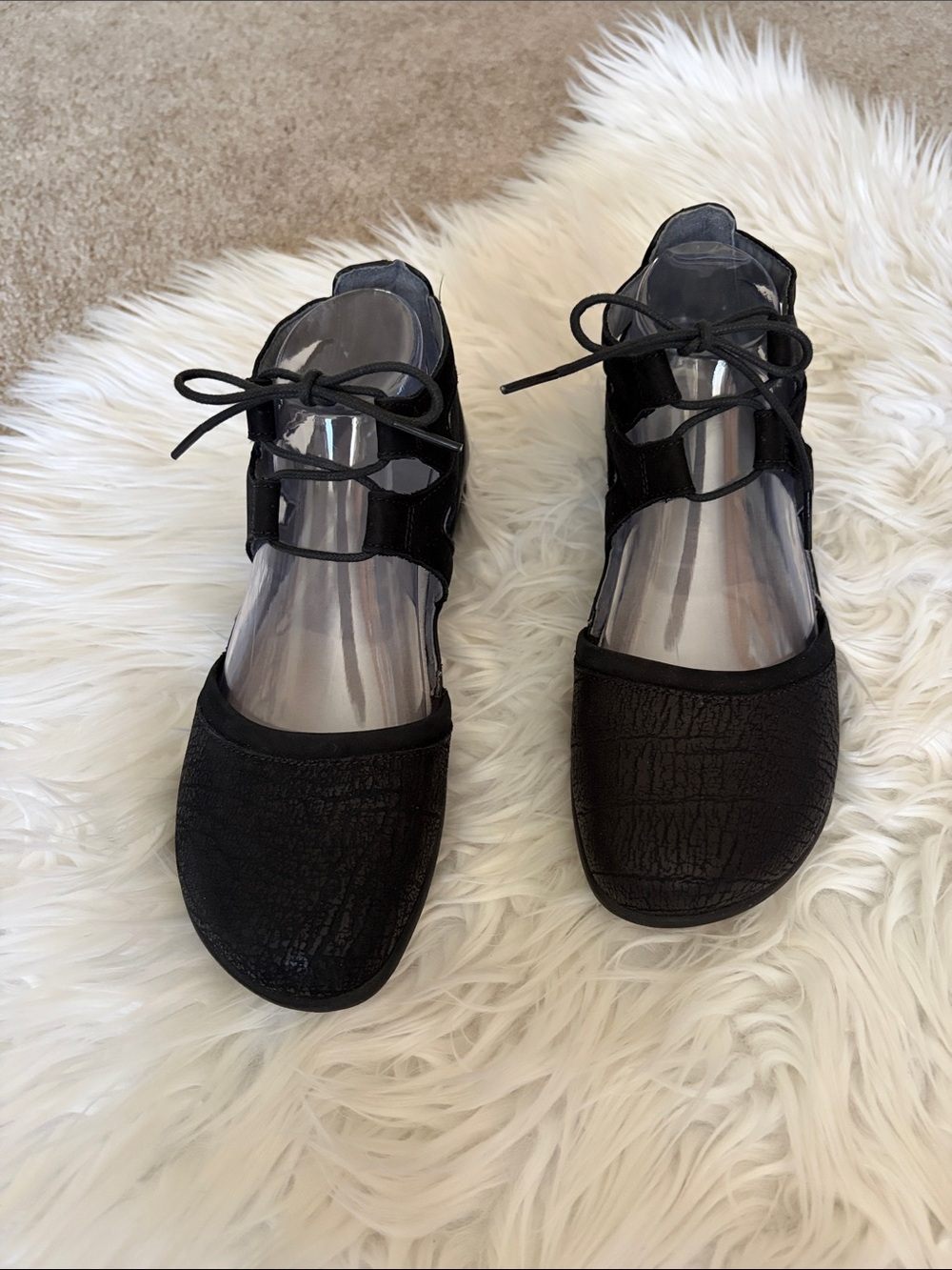 NAOT Kata Women’s Lace-Up Closed Toe Sandals in Black Crackle Leather Size EU 38
